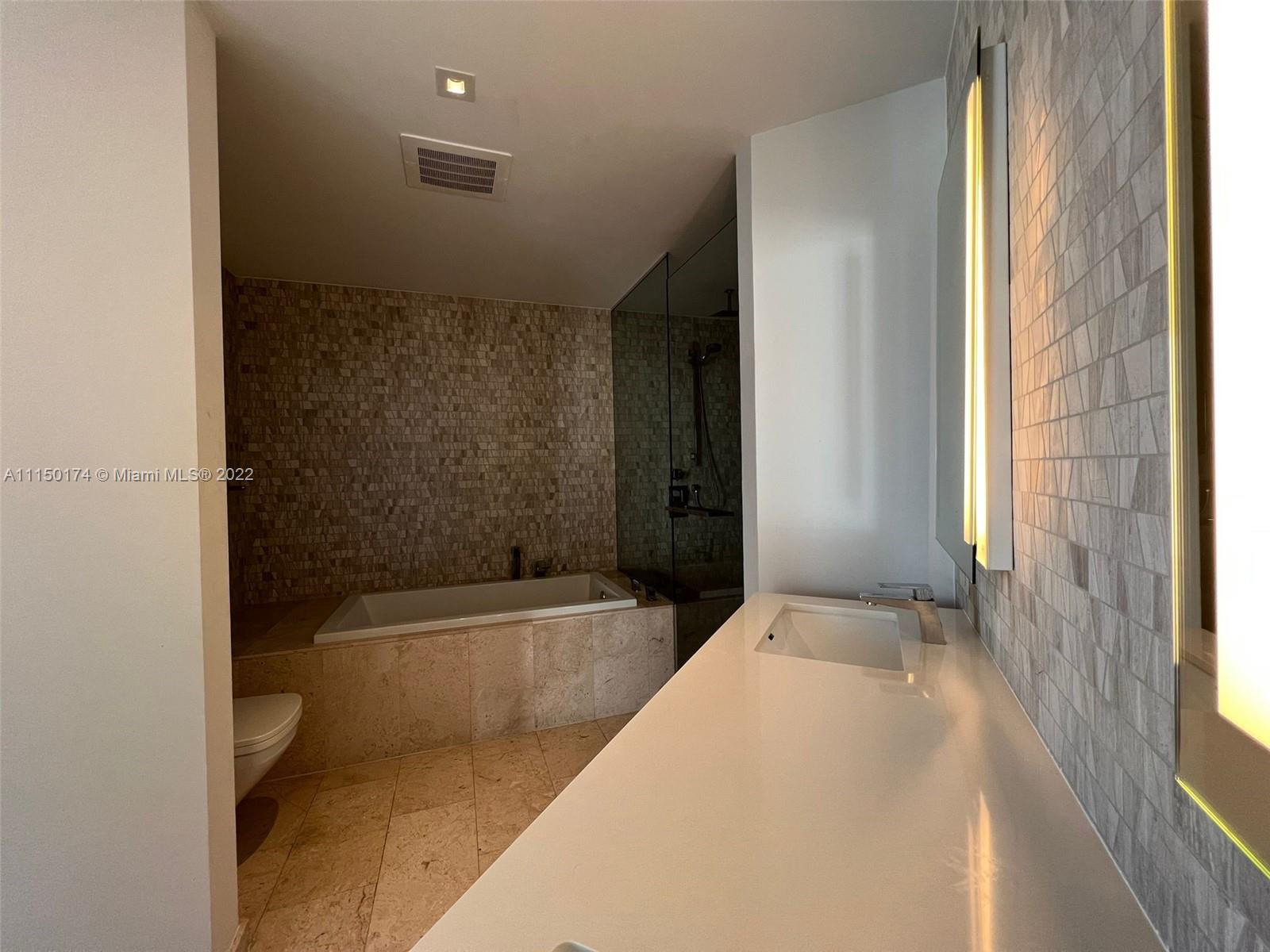 REACH CONDO - Residential