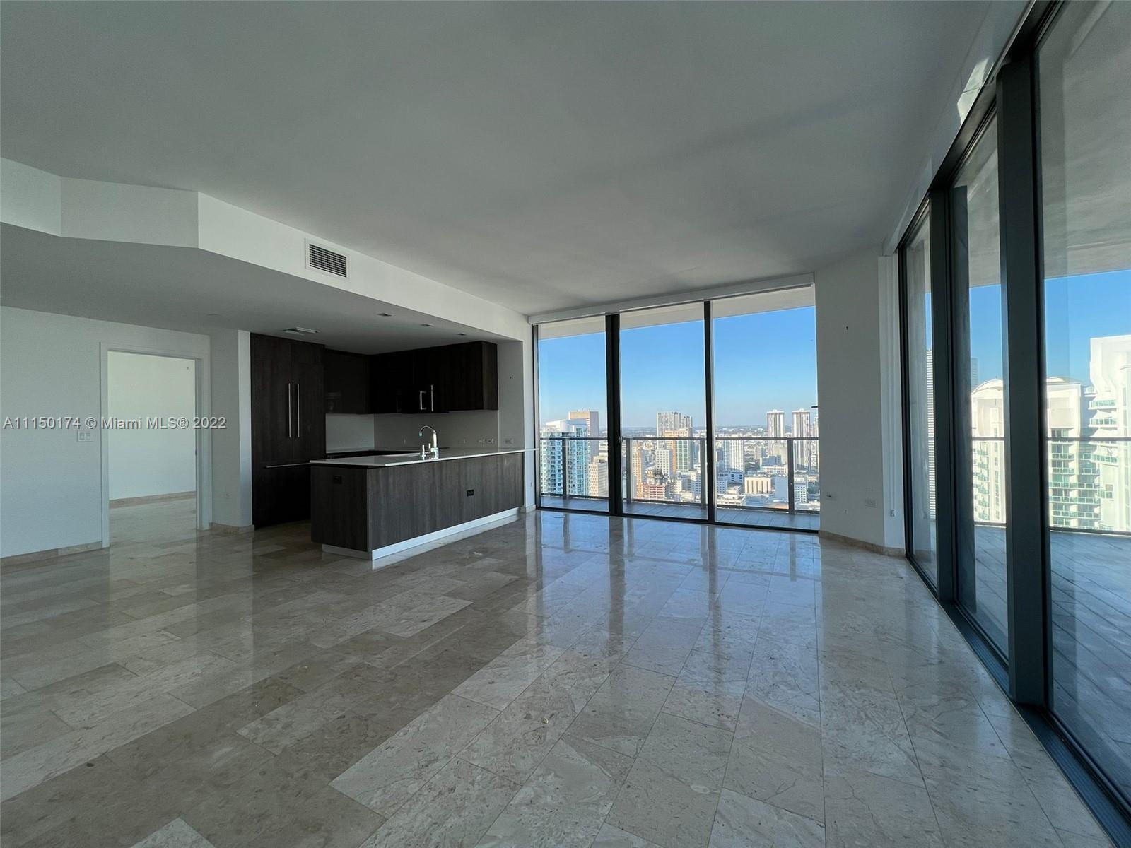 REACH CONDO - Residential