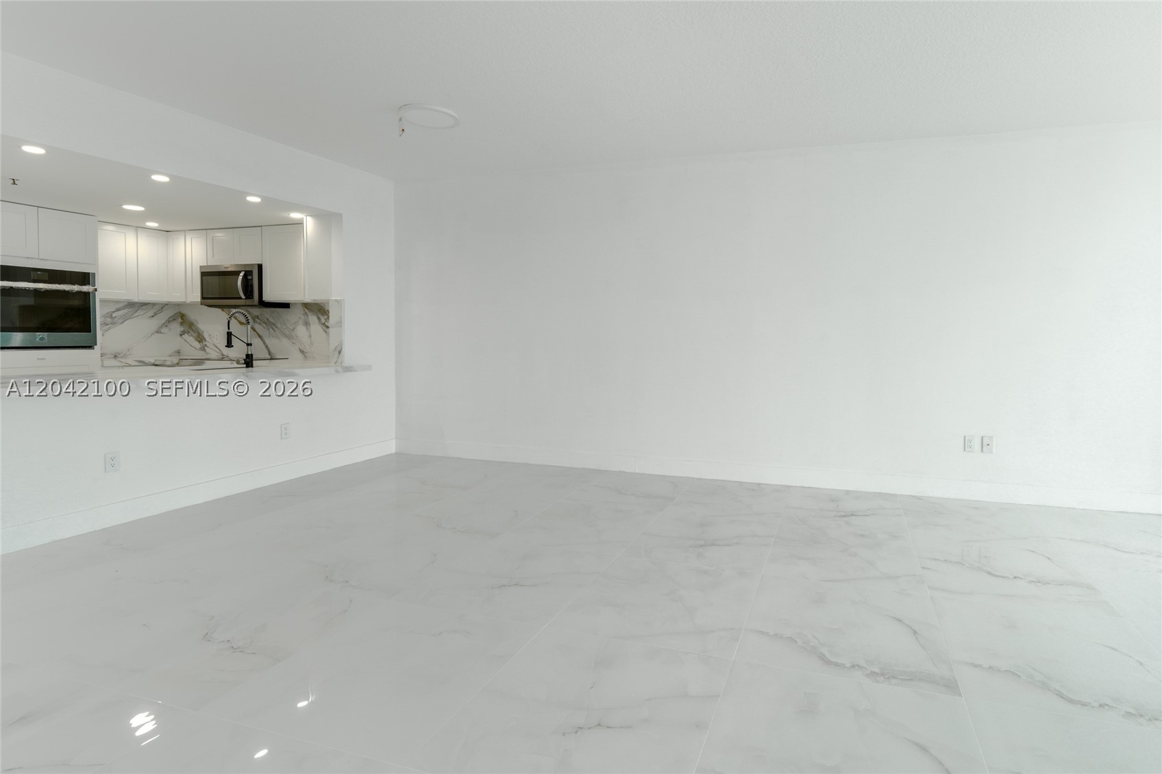 360 CONDO C - Residential Lease