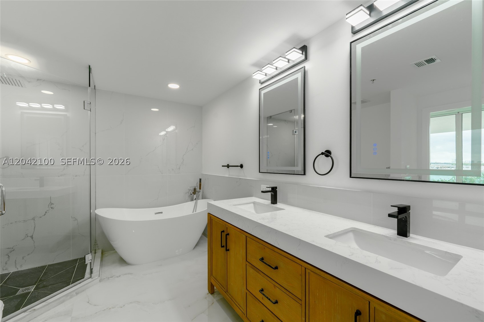 360 CONDO C - Residential Lease