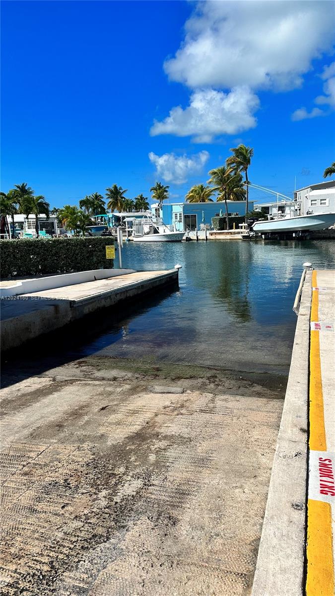 LONG KEY PROJ PROP LINE S - Residential