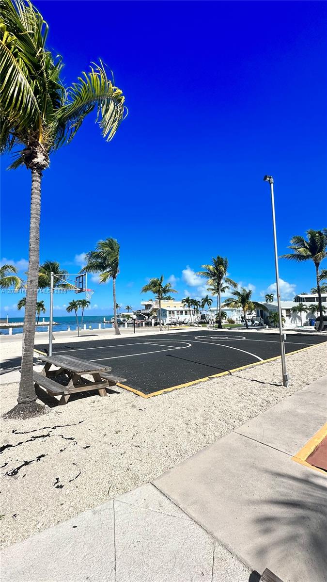 LONG KEY PROJ PROP LINE S - Residential