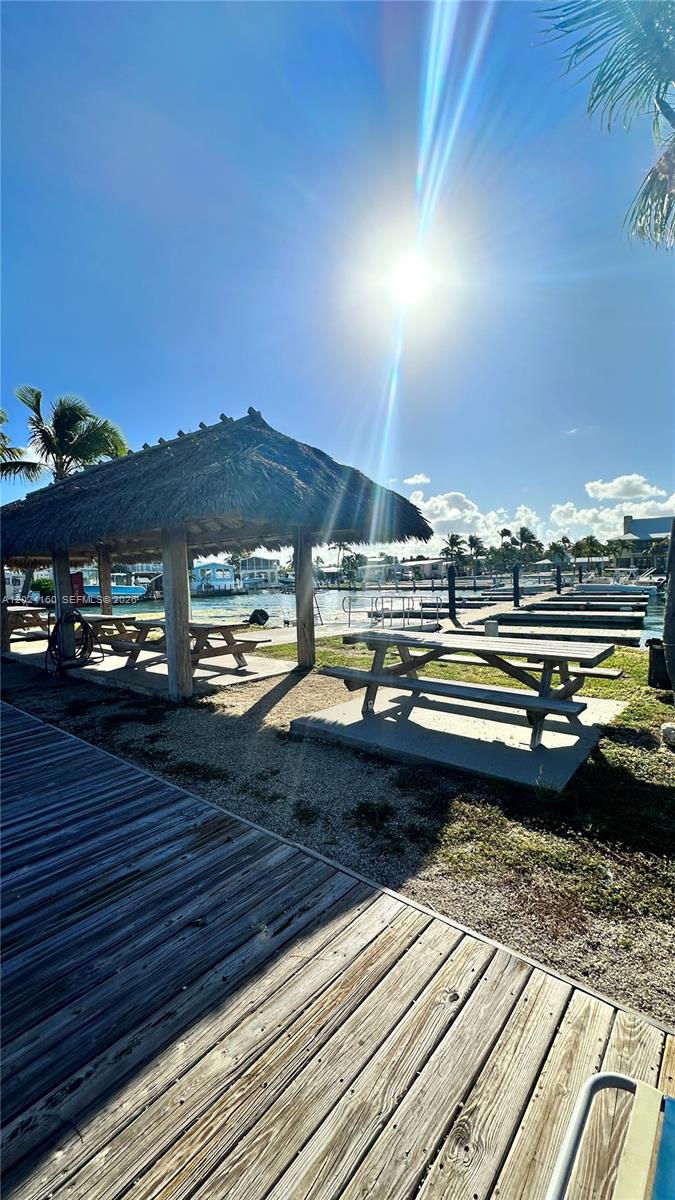 LONG KEY PROJ PROP LINE S - Residential