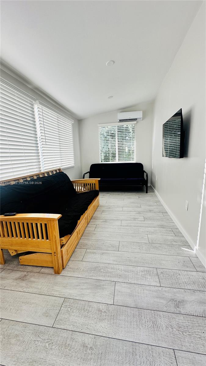 LONG KEY PROJ PROP LINE S - Residential