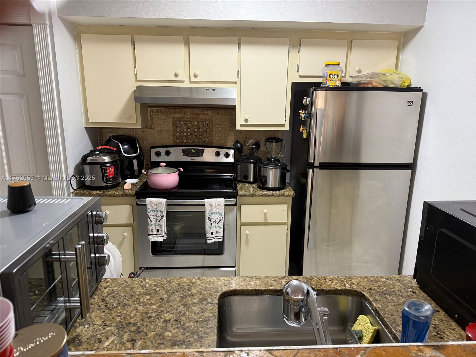 MOORS POINTE CONDO - Residential Lease
