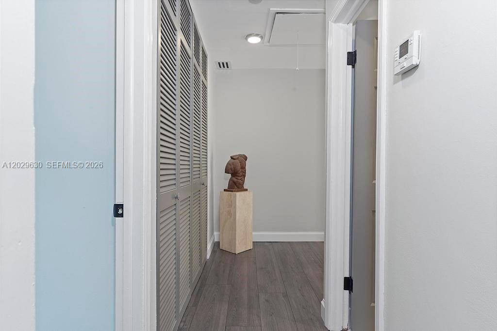 TOWNHOUSES SHORES CONDO - Residential