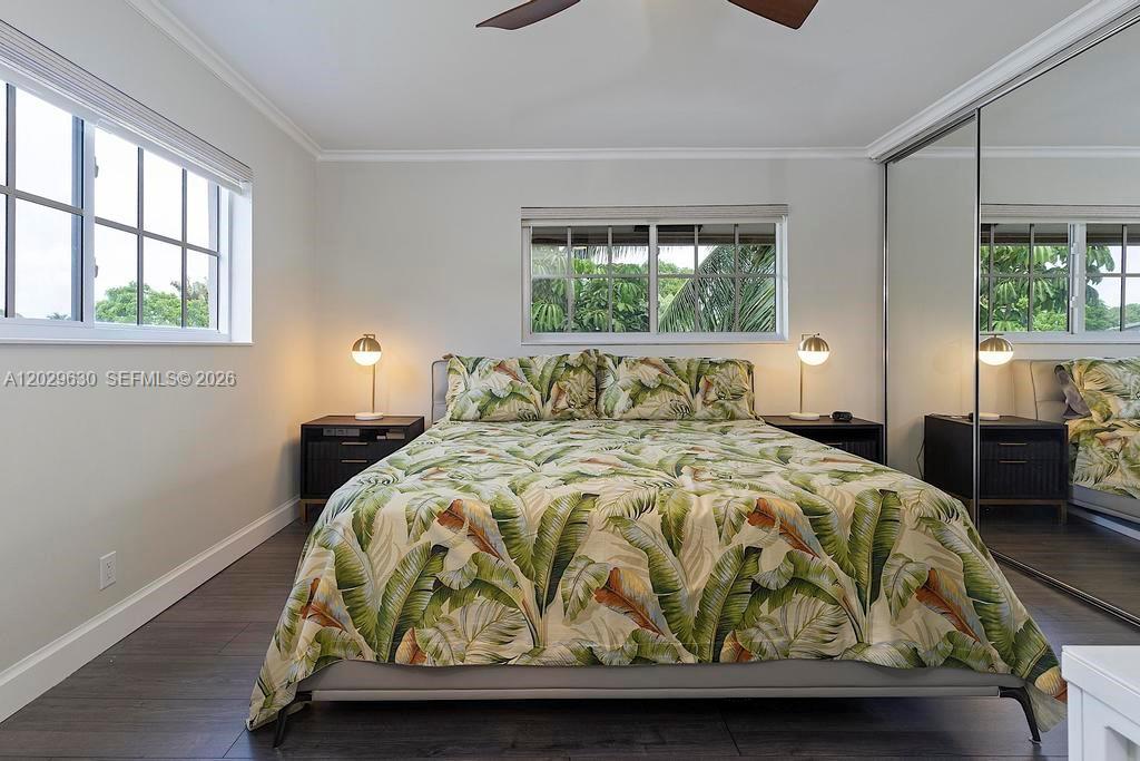 TOWNHOUSES SHORES CONDO - Residential