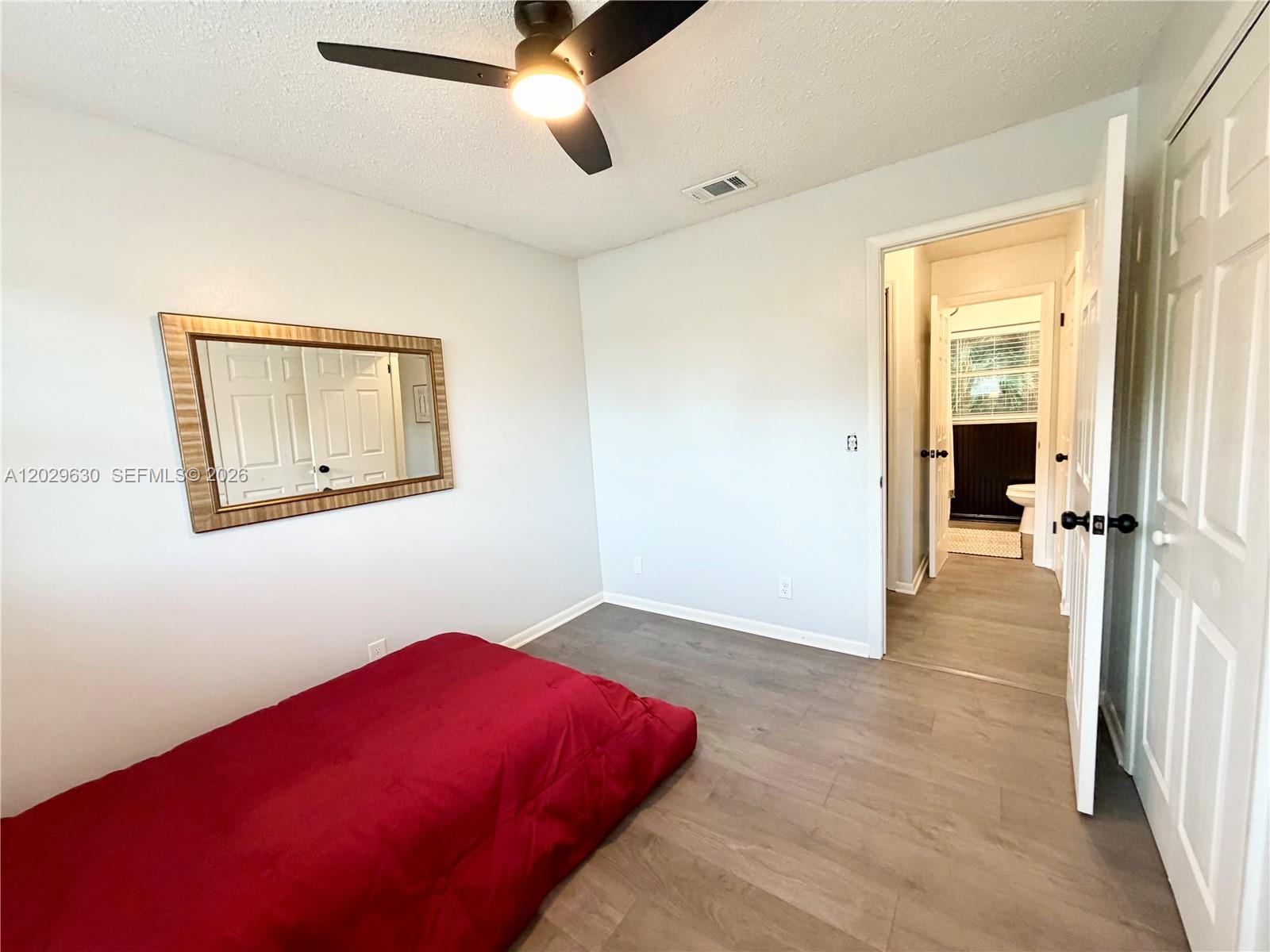 TOWNHOUSES SHORES CONDO - Residential