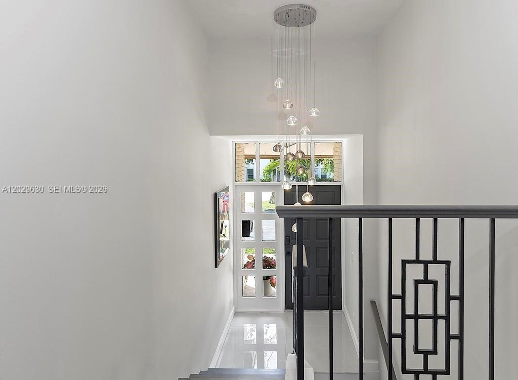 TOWNHOUSES SHORES CONDO - Residential