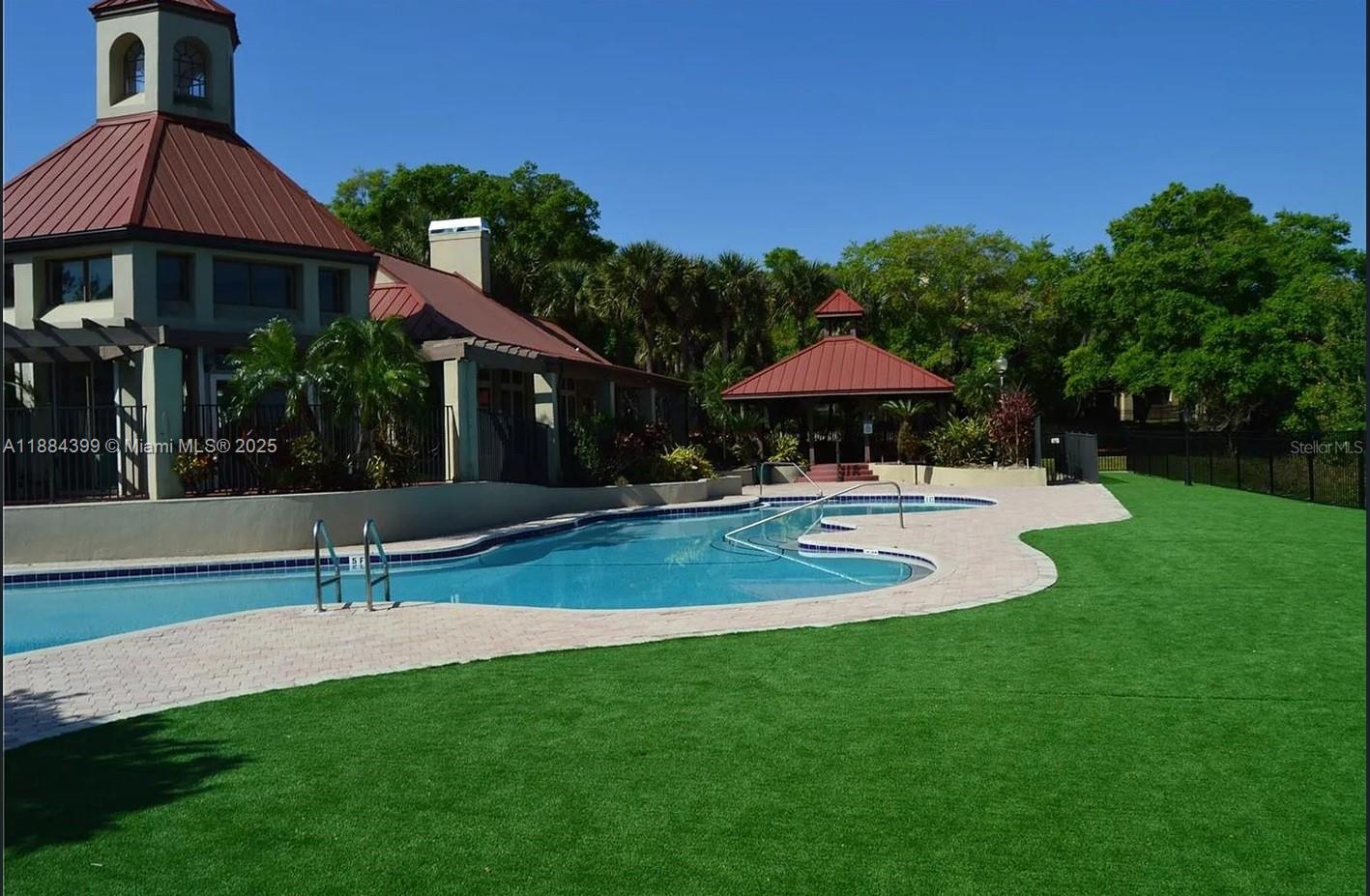 THE OASIS AT PEARL LAKE - Residential