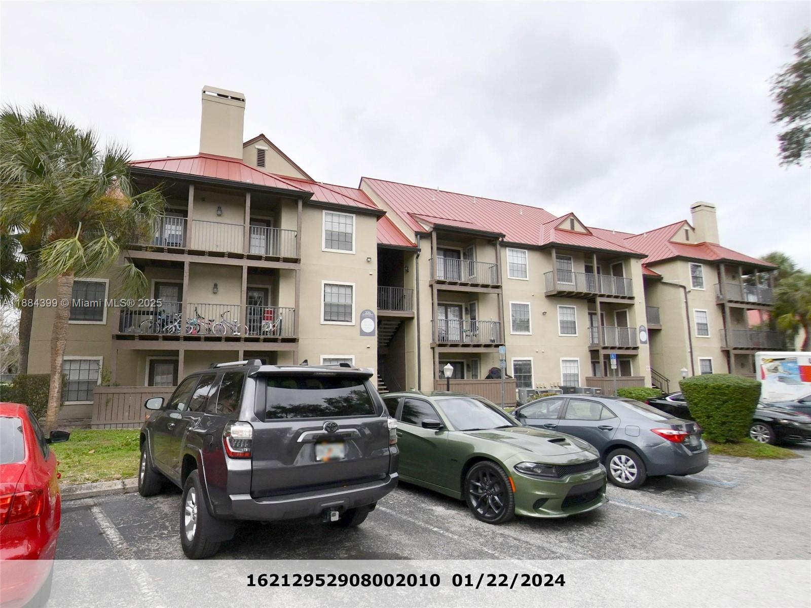 THE OASIS AT PEARL LAKE - Residential