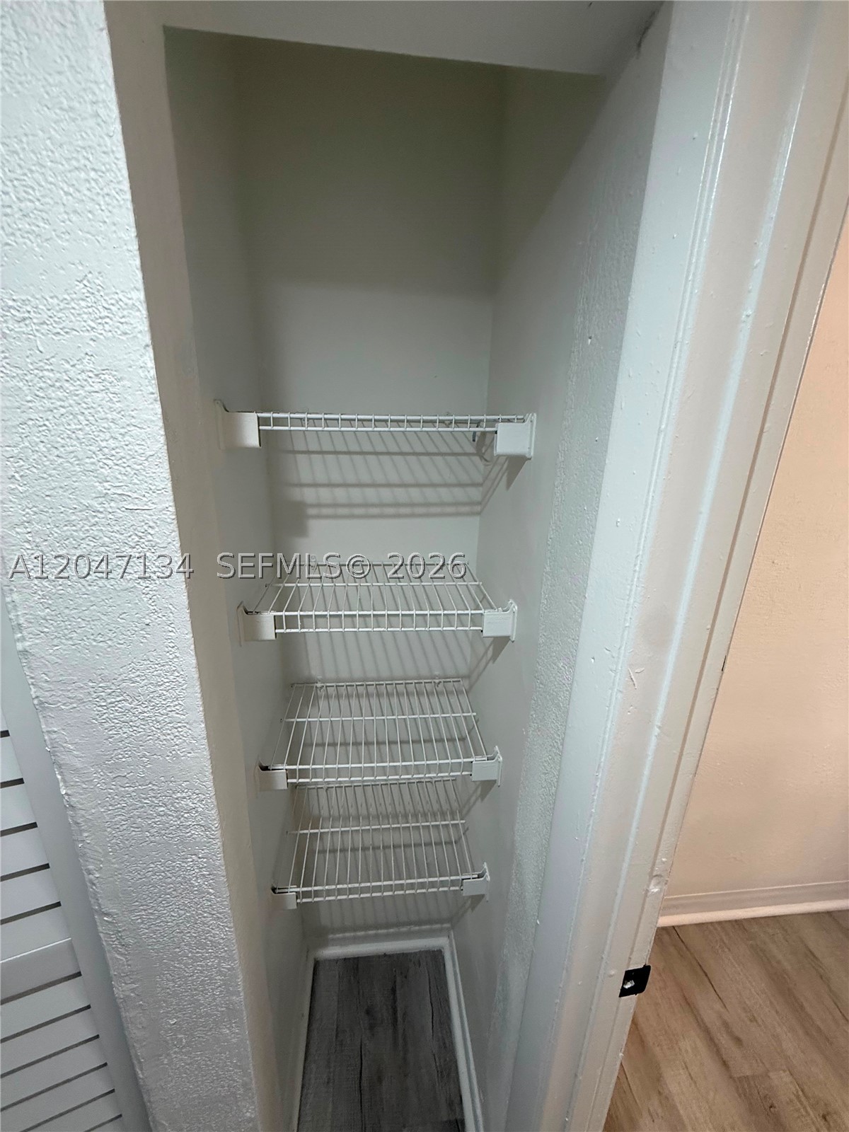 VISTA SHORES - Residential Lease