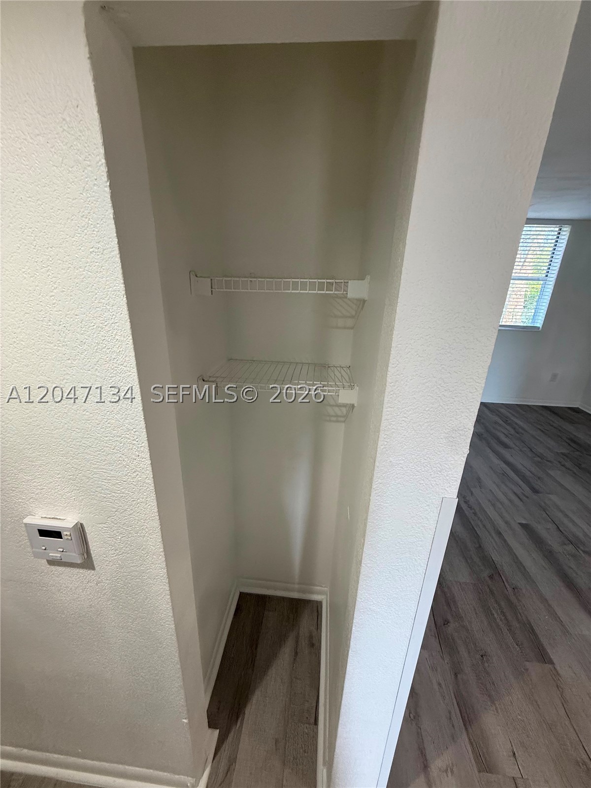 VISTA SHORES - Residential Lease