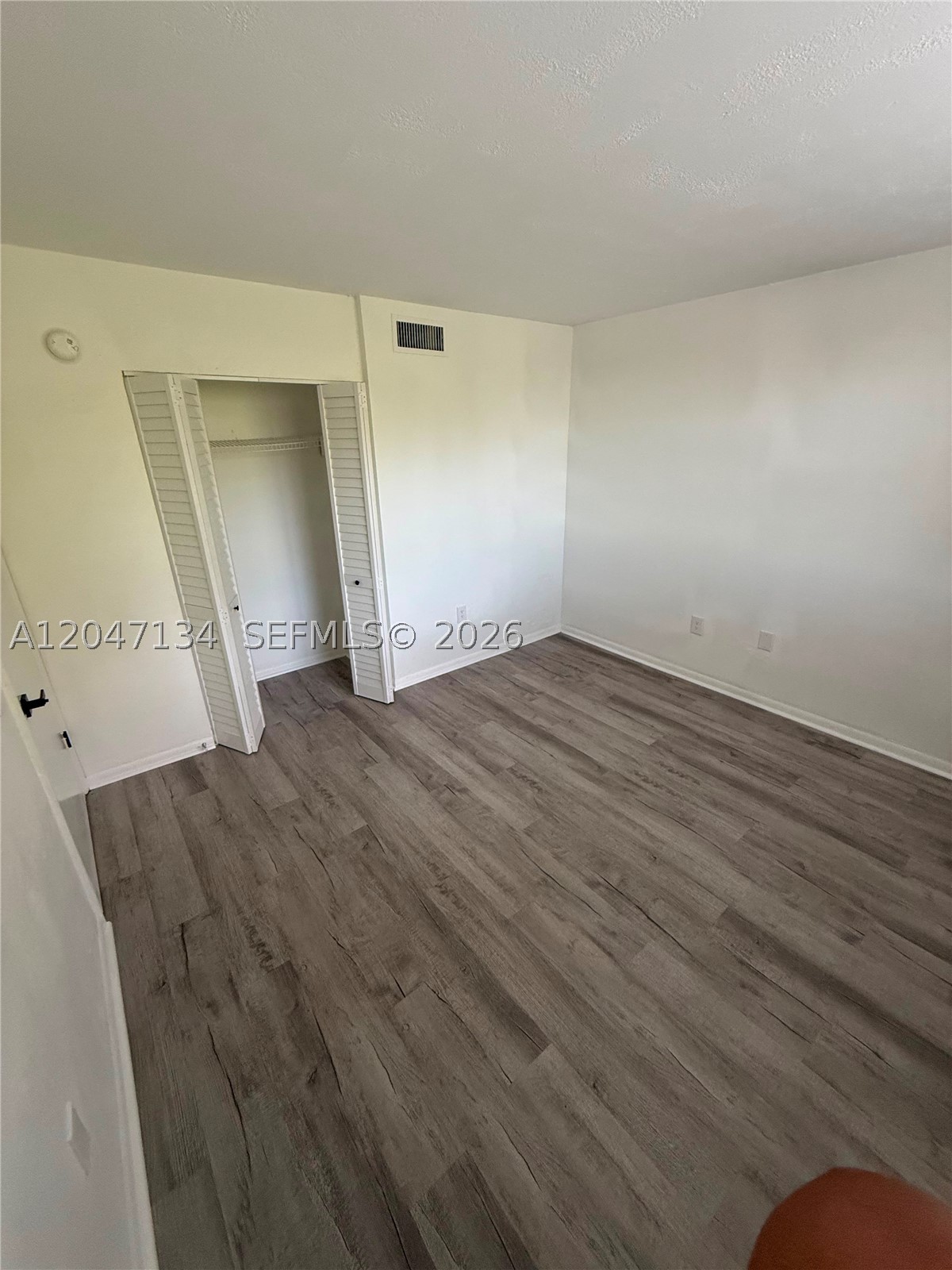 VISTA SHORES - Residential Lease