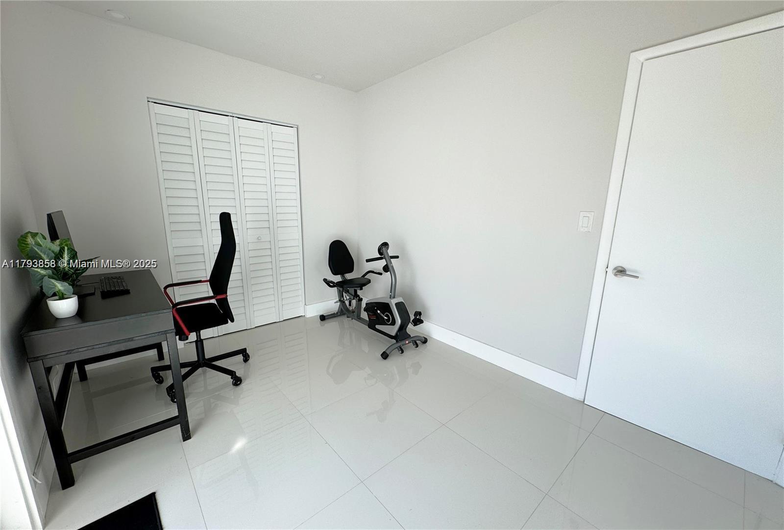 IVES ESTATES SEC 5 - Residential Lease