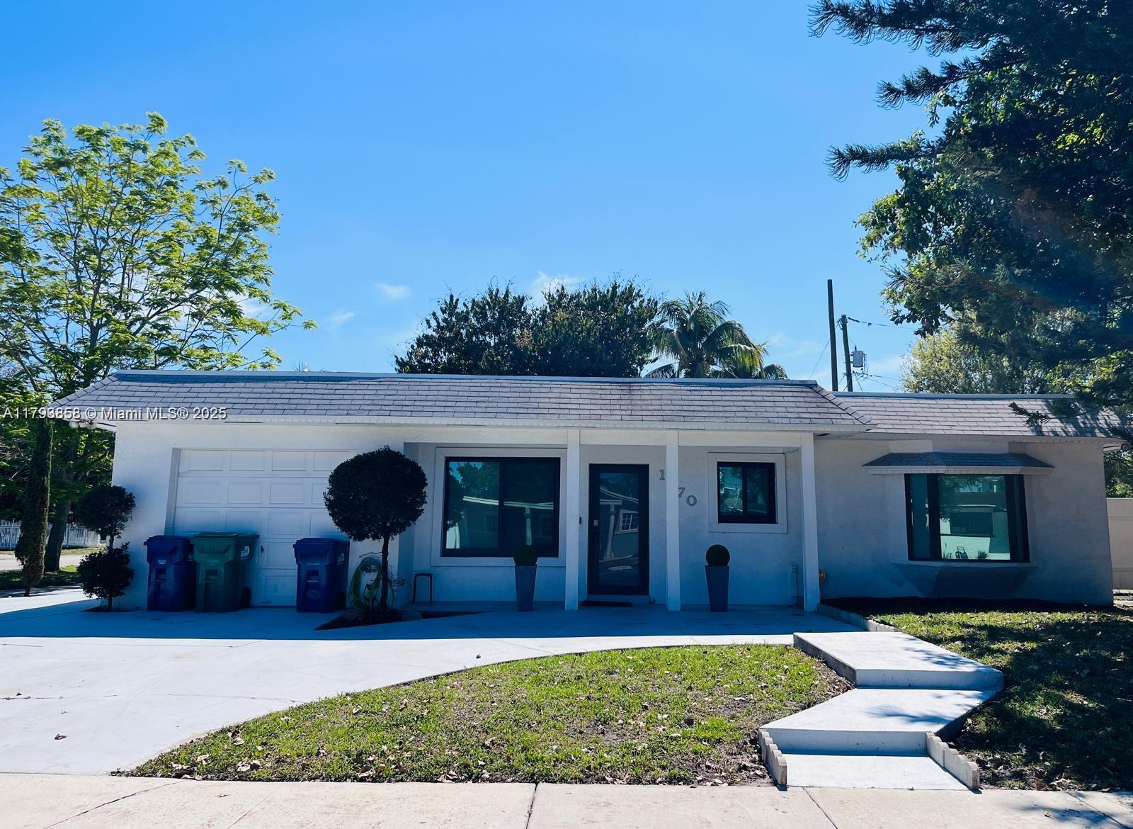 An immaculate single family house with 4 bedrooms and full 2 bathrooms, all bathrooms are new, the kitchen is gougers and has countertop for breakfast area. the backyard is fenced off with venyl panels and has a beautiful mango tree, good size garage, lots of space in a quiet neighborhood.