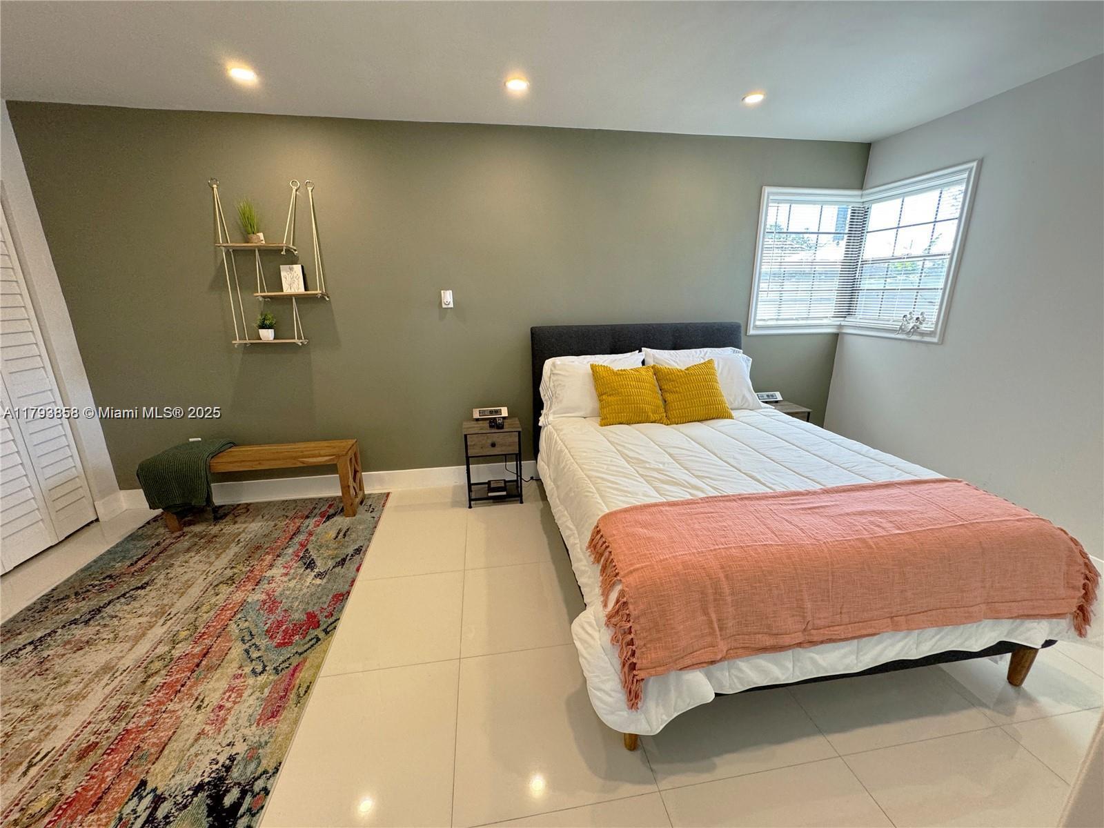 IVES ESTATES SEC 5 - Residential Lease
