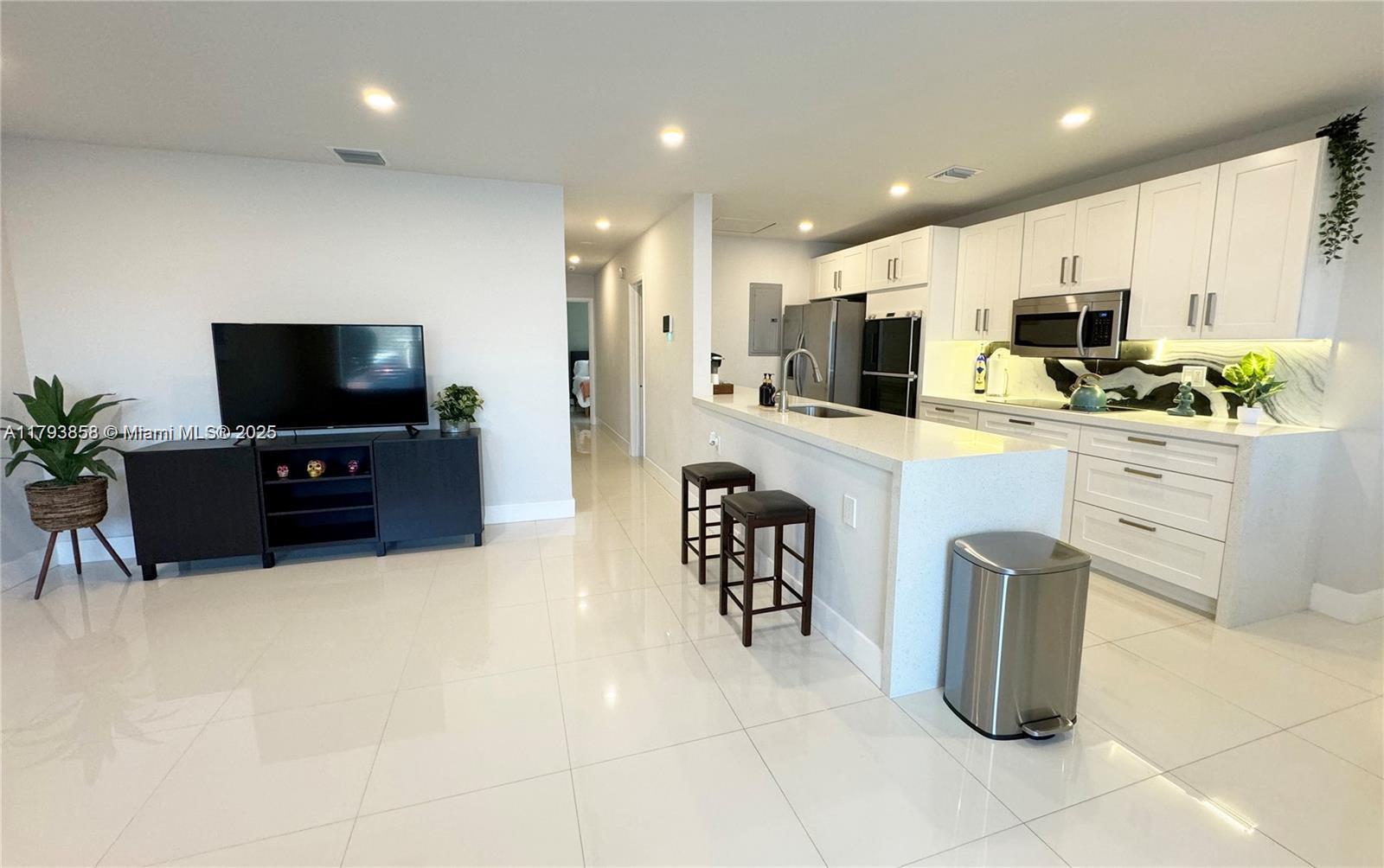 IVES ESTATES SEC 5 - Residential Lease