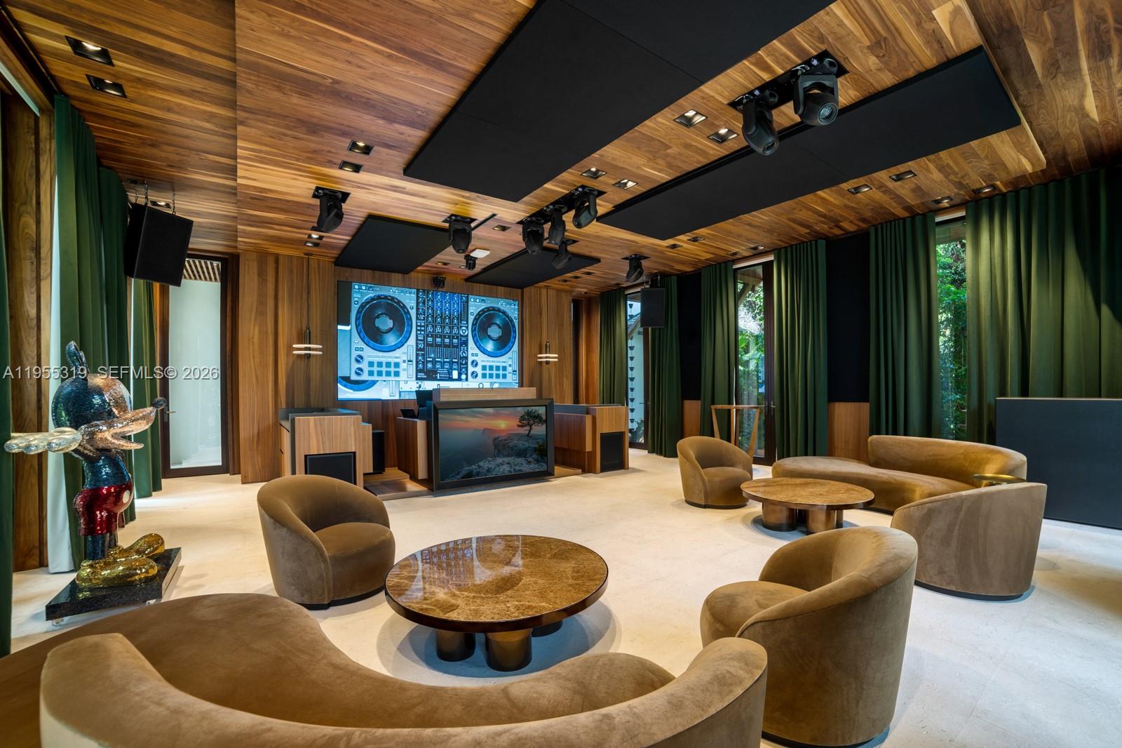 GABLES ESTATES NO 3 - Residential
