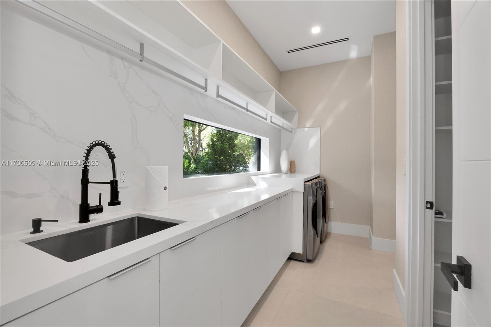 SOUTHERN PINES - Residential