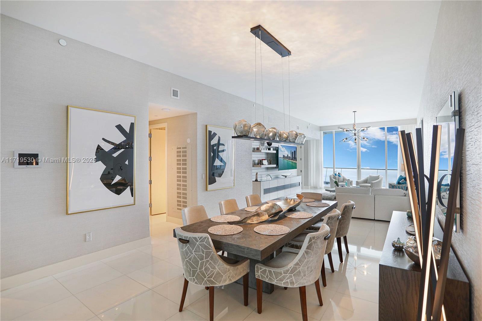 JADE SIGNATURE CONDO - Residential