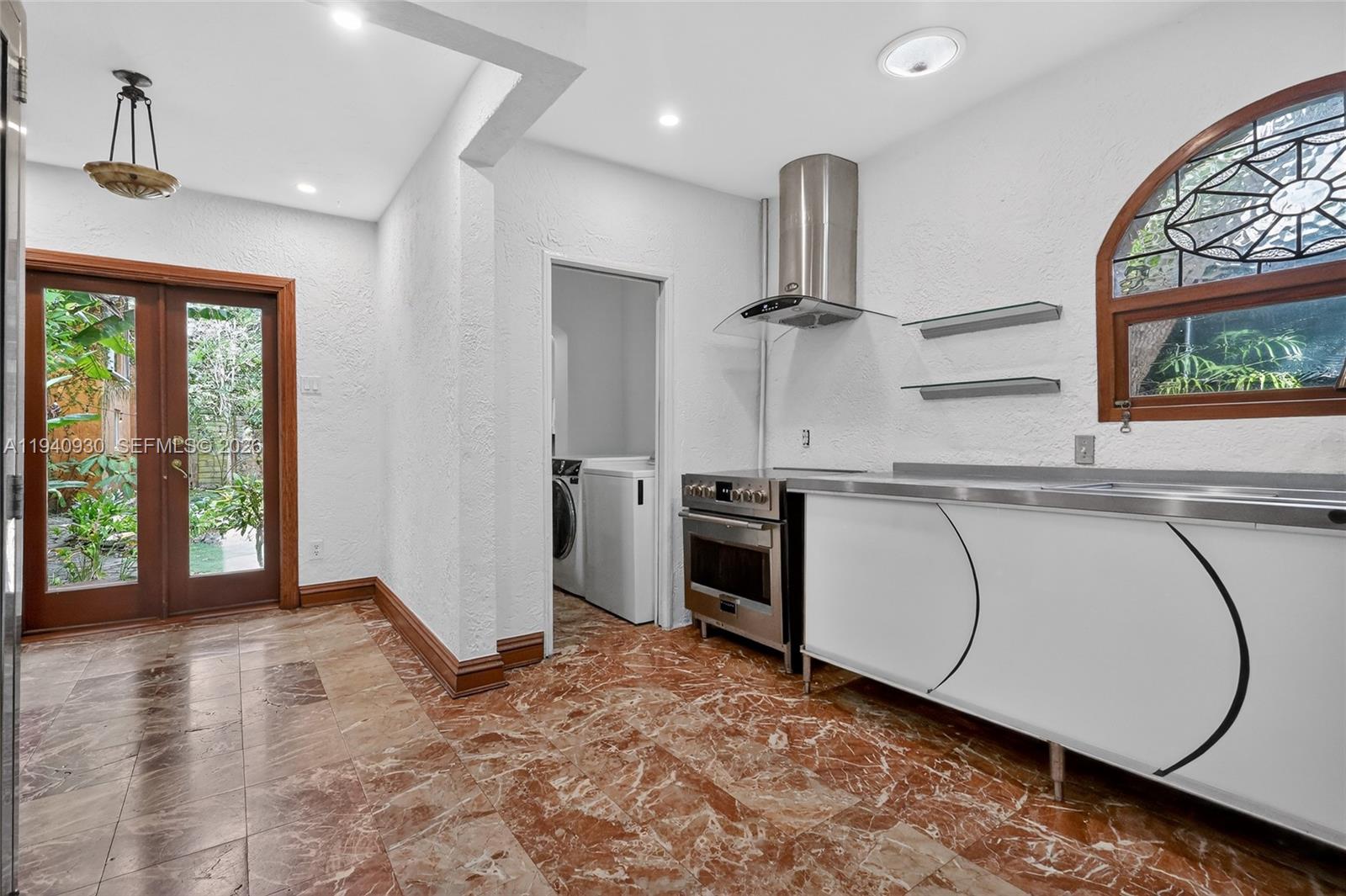 HOLLEMAN PARK - Residential