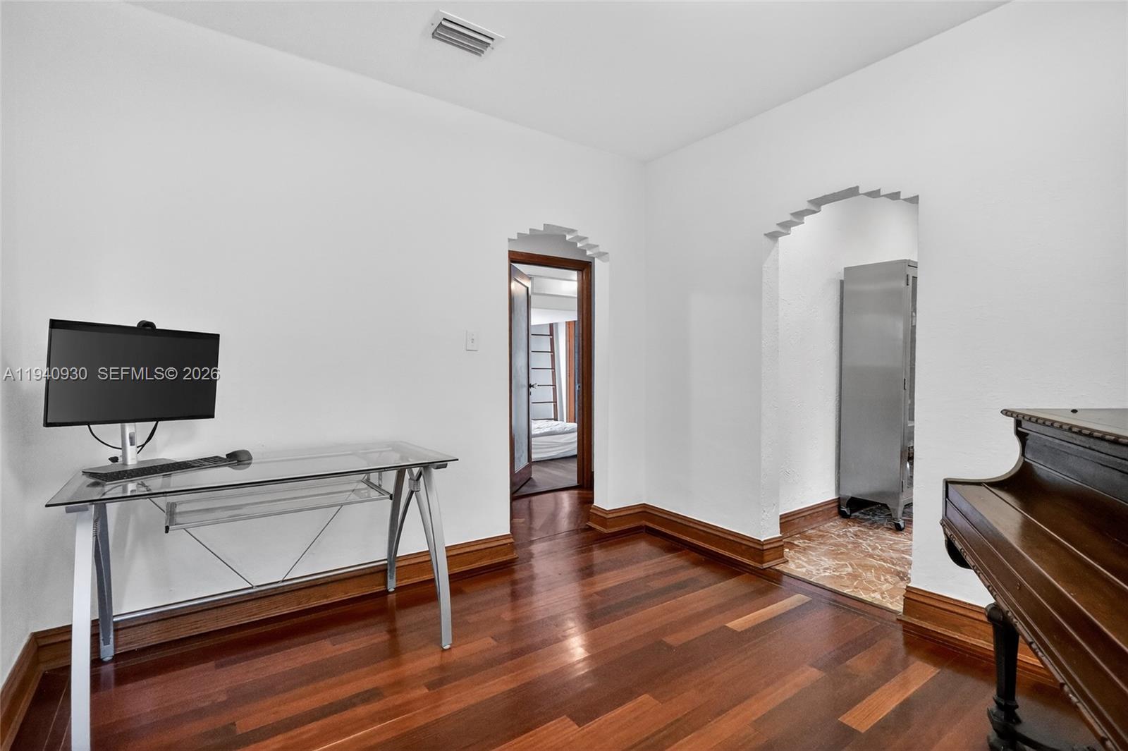 HOLLEMAN PARK - Residential