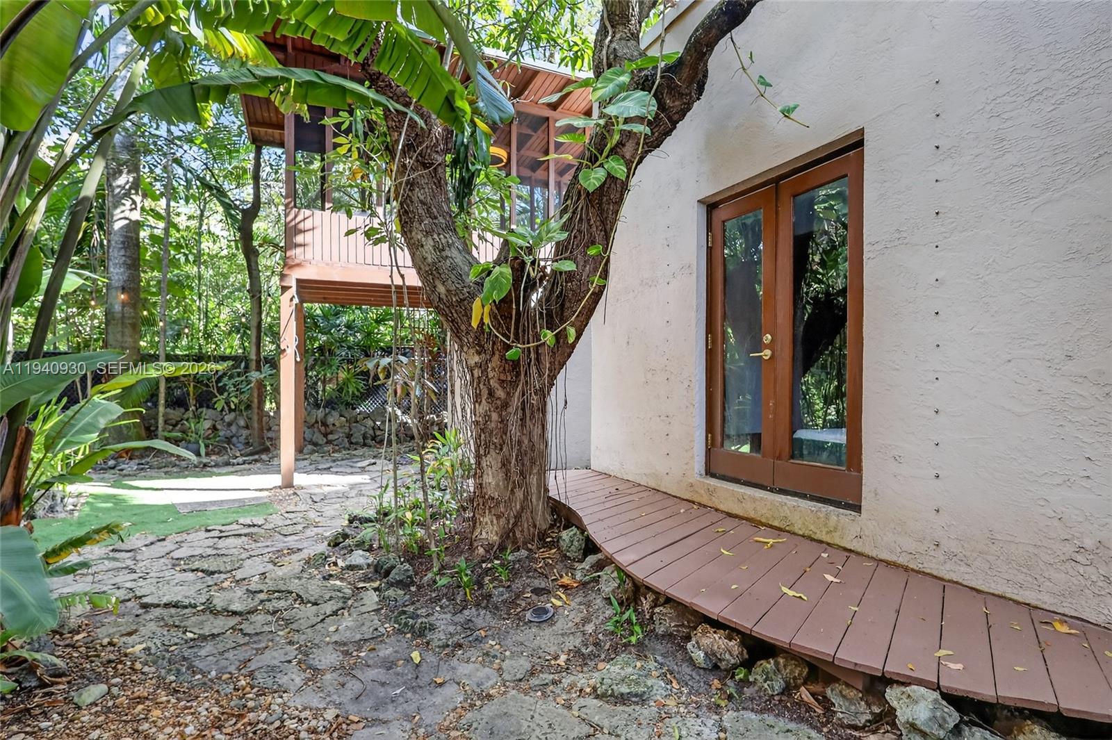 HOLLEMAN PARK - Residential