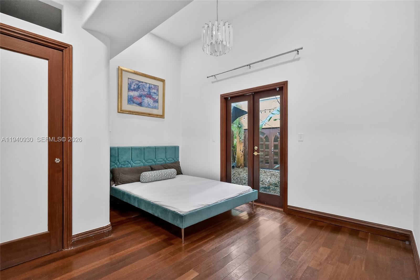 HOLLEMAN PARK - Residential