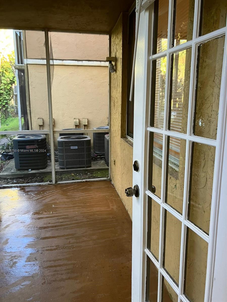 WINDWARD LAKES CONDO - Residential Lease