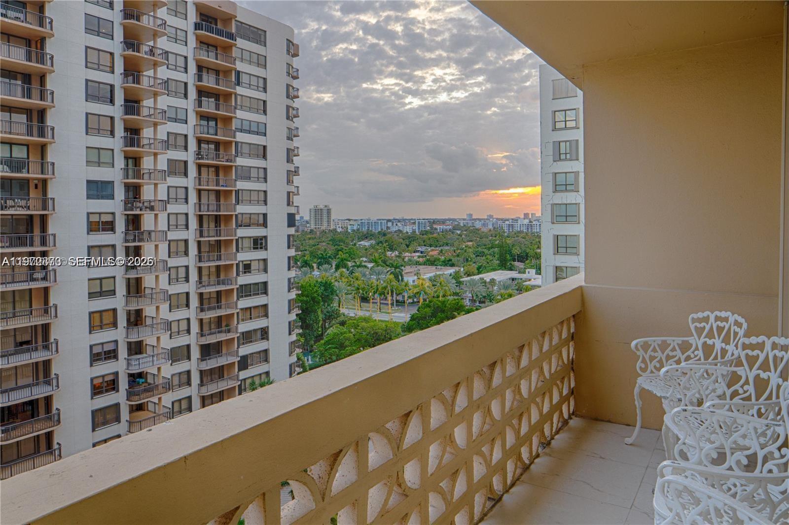 THE PLAZA OF BAL HARBOUR - Residential Lease