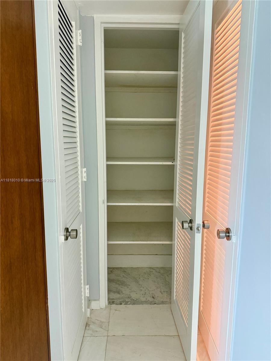 CRYSTAL HOUSE CONDO - Residential Lease
