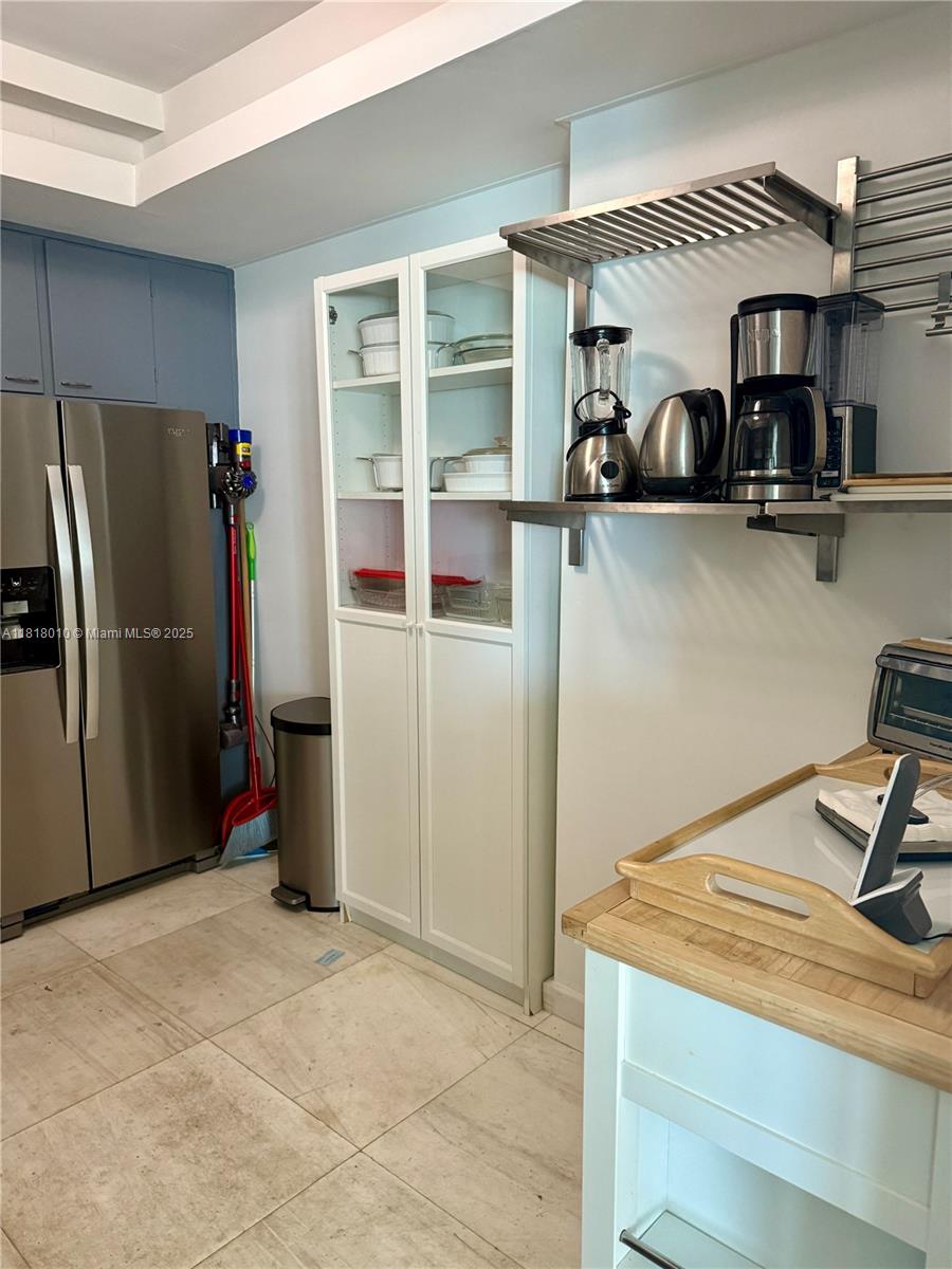CRYSTAL HOUSE CONDO - Residential Lease