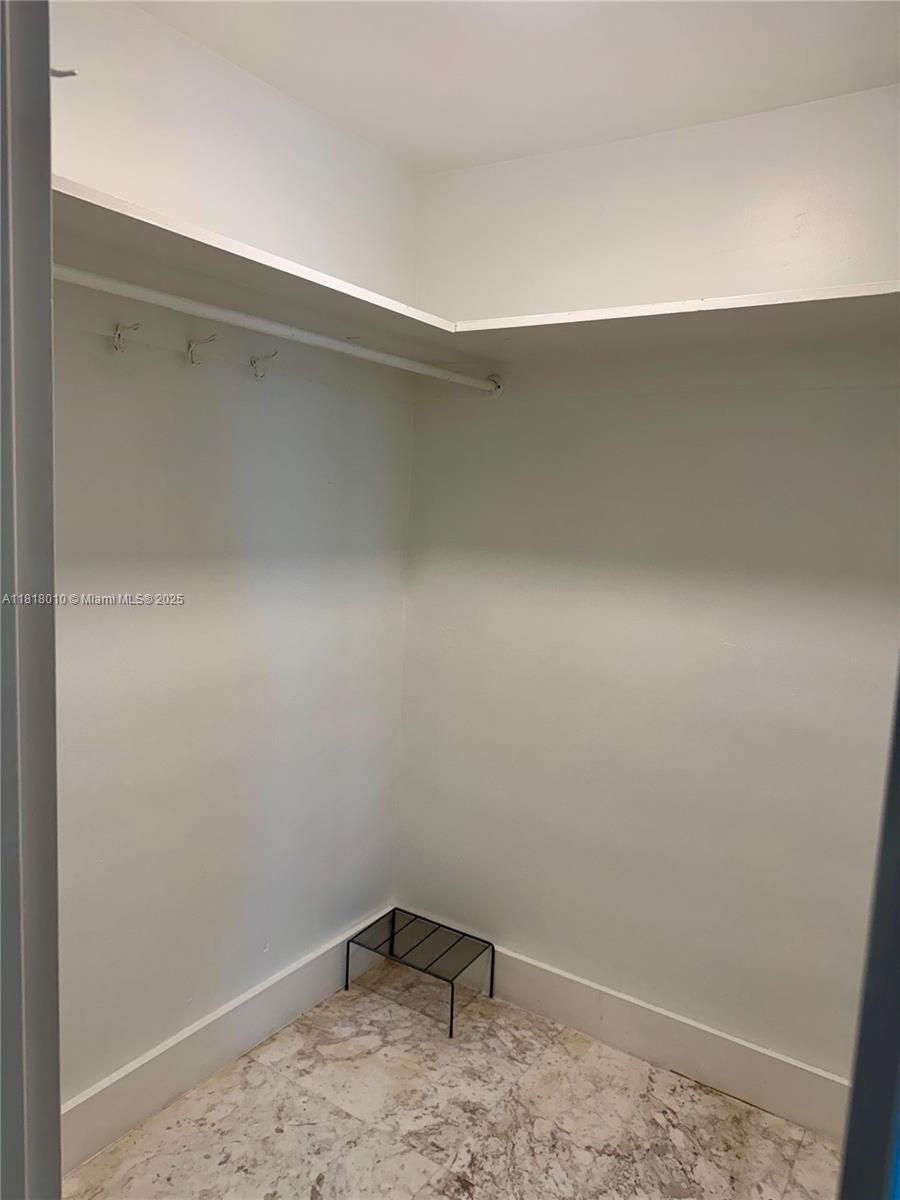 CRYSTAL HOUSE CONDO - Residential Lease