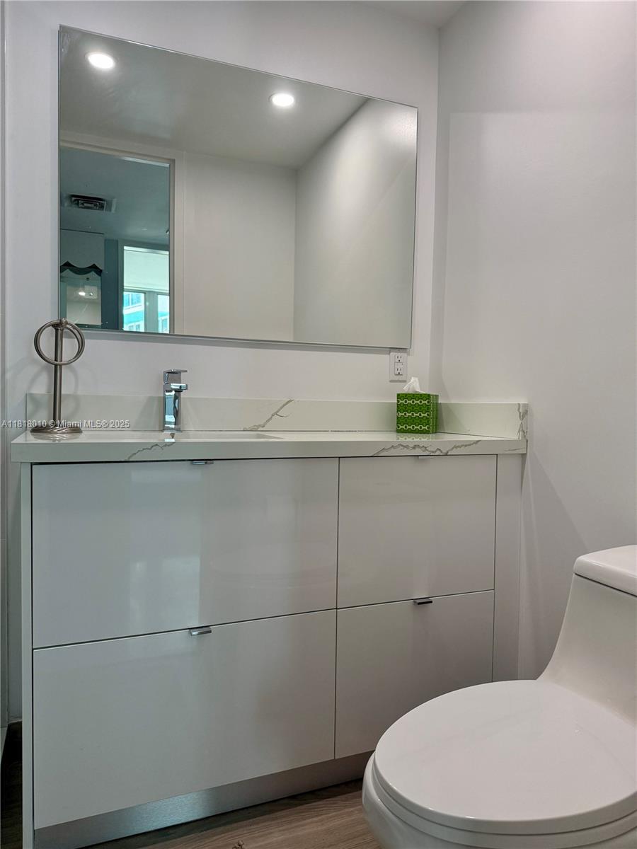CRYSTAL HOUSE CONDO - Residential Lease