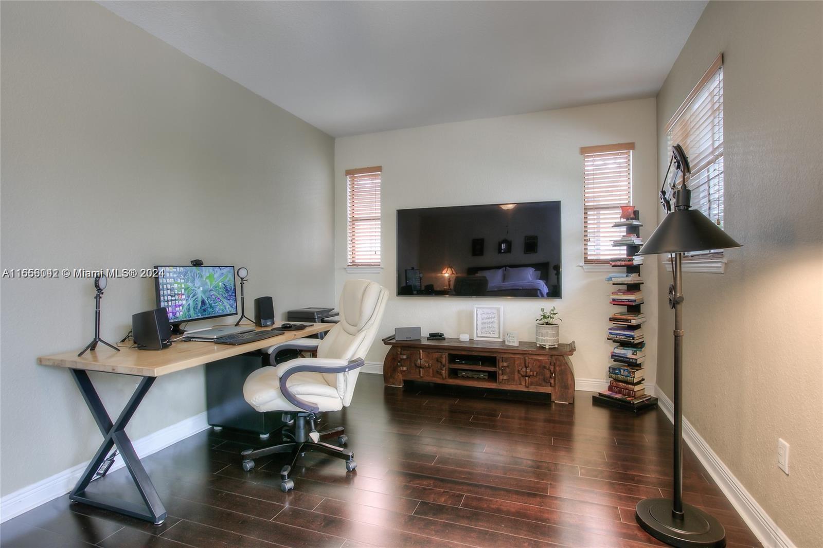 GROVE ENCLAVE CONDO - Residential Lease