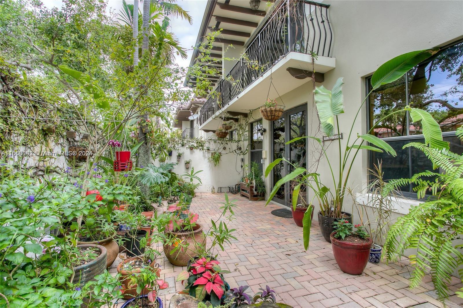 GROVE ENCLAVE CONDO - Residential Lease