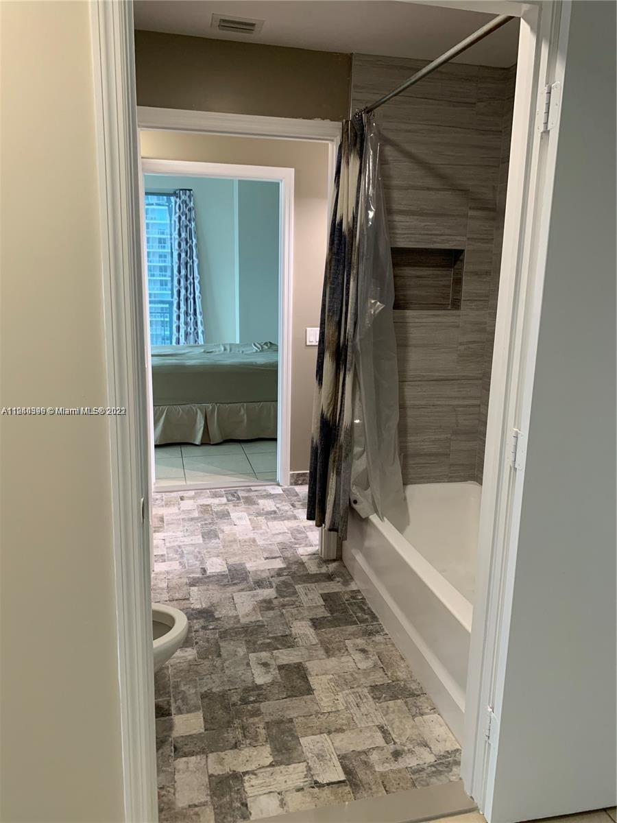INFINITY AT BRICKELL COND - Residential Lease