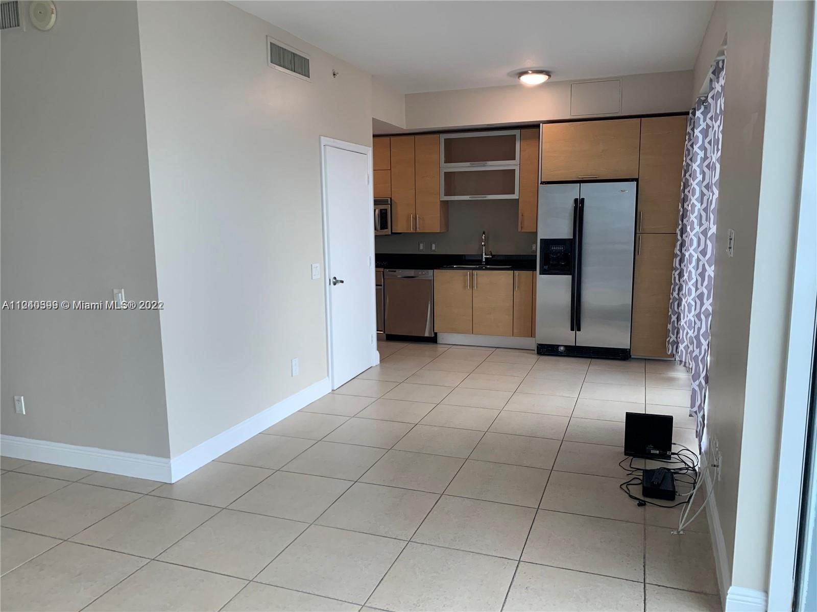 INFINITY AT BRICKELL COND - Residential Lease