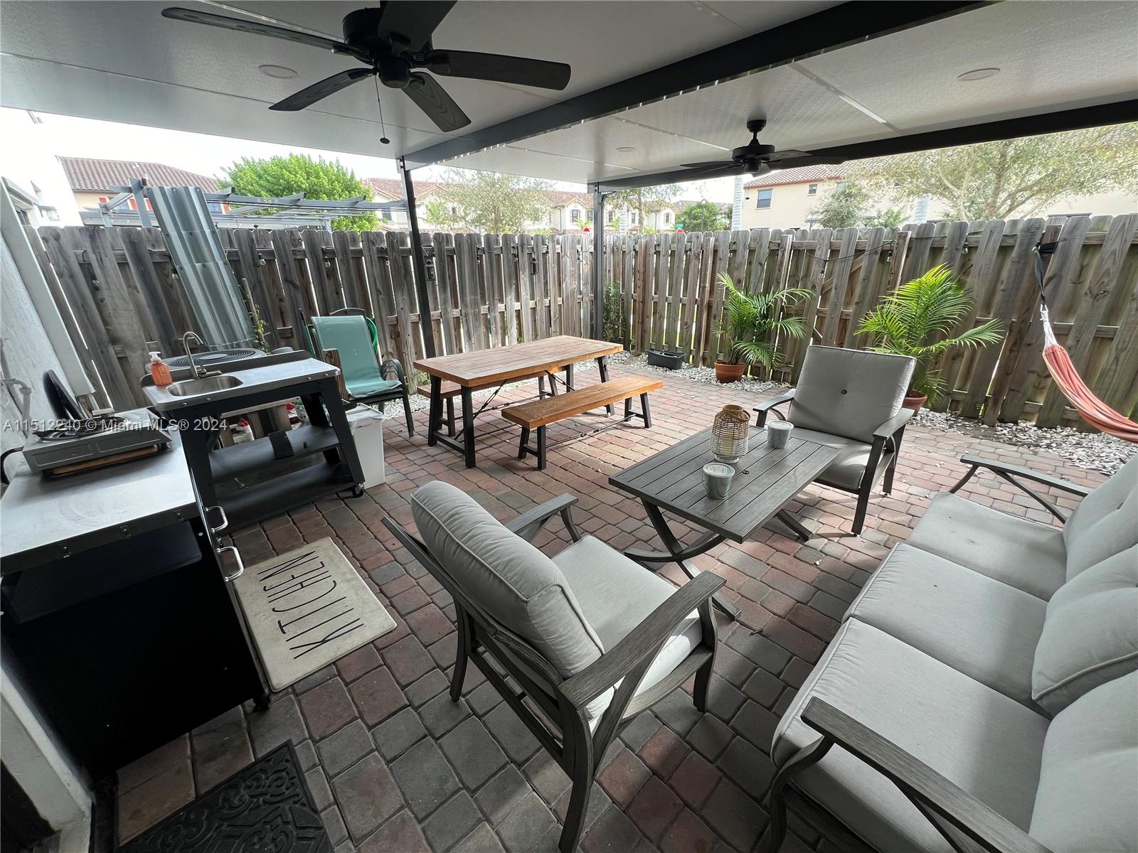 COCO PALM ESTATES - Residential