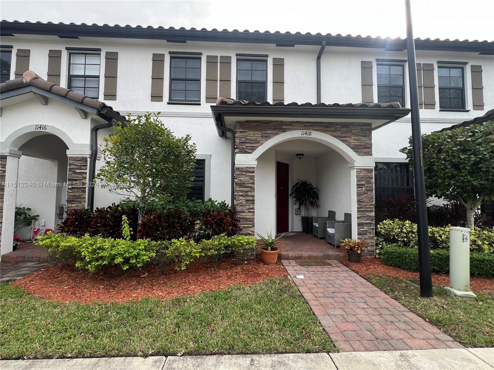 COCO PALM ESTATES - Residential