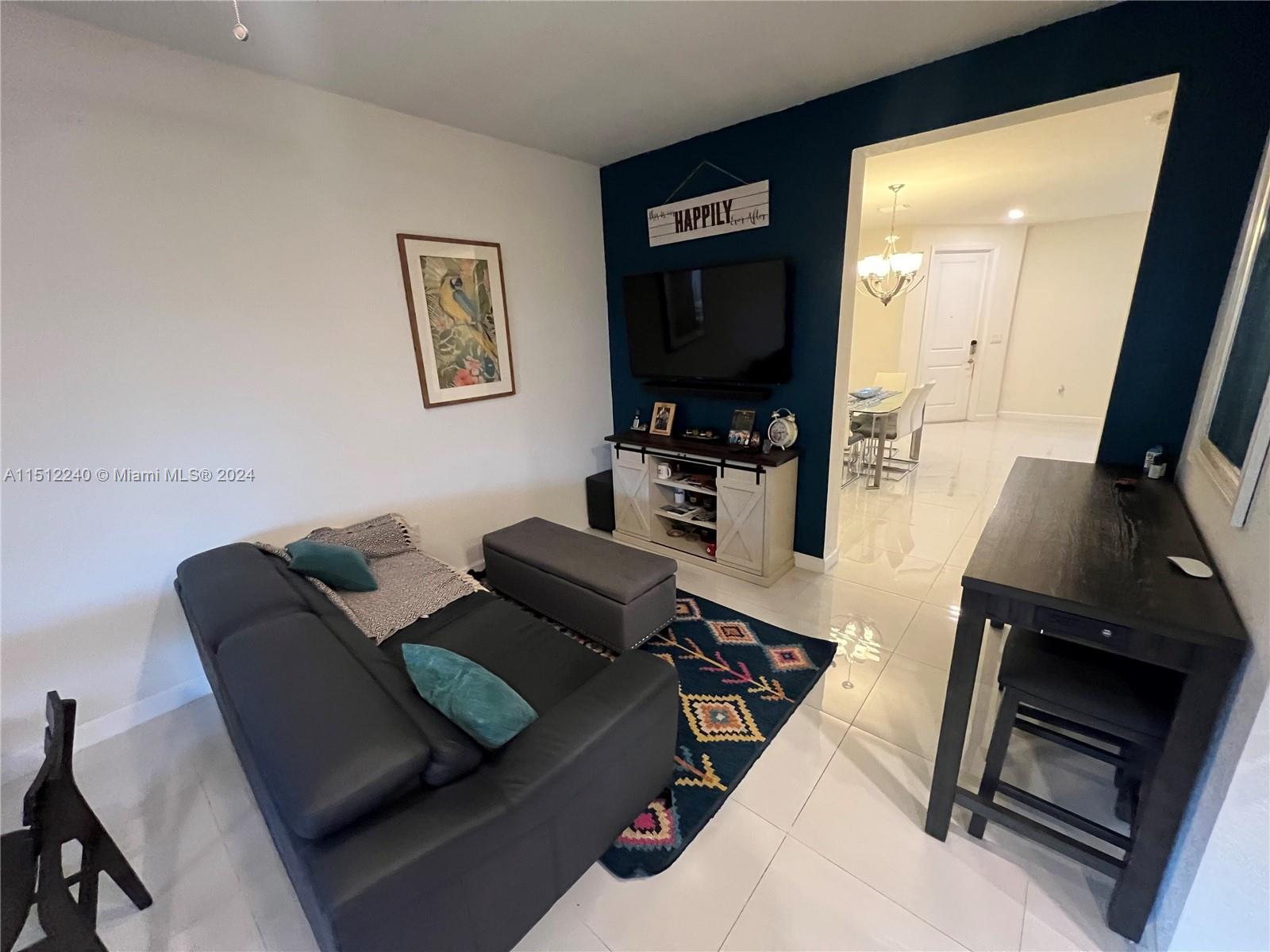 COCO PALM ESTATES - Residential