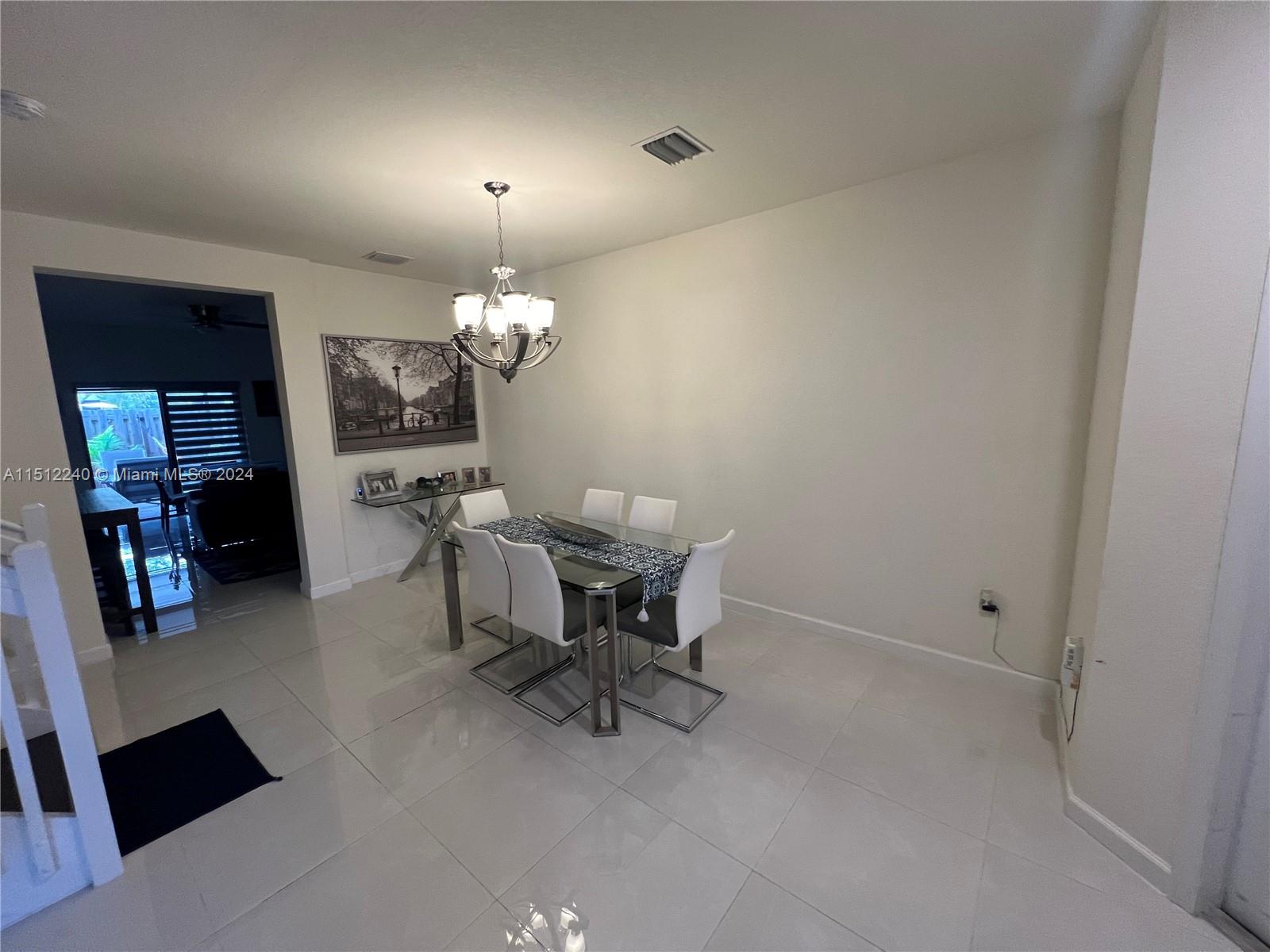 COCO PALM ESTATES - Residential