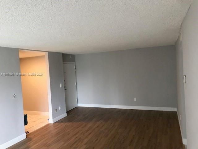 MONTECARLO CONDO - Residential