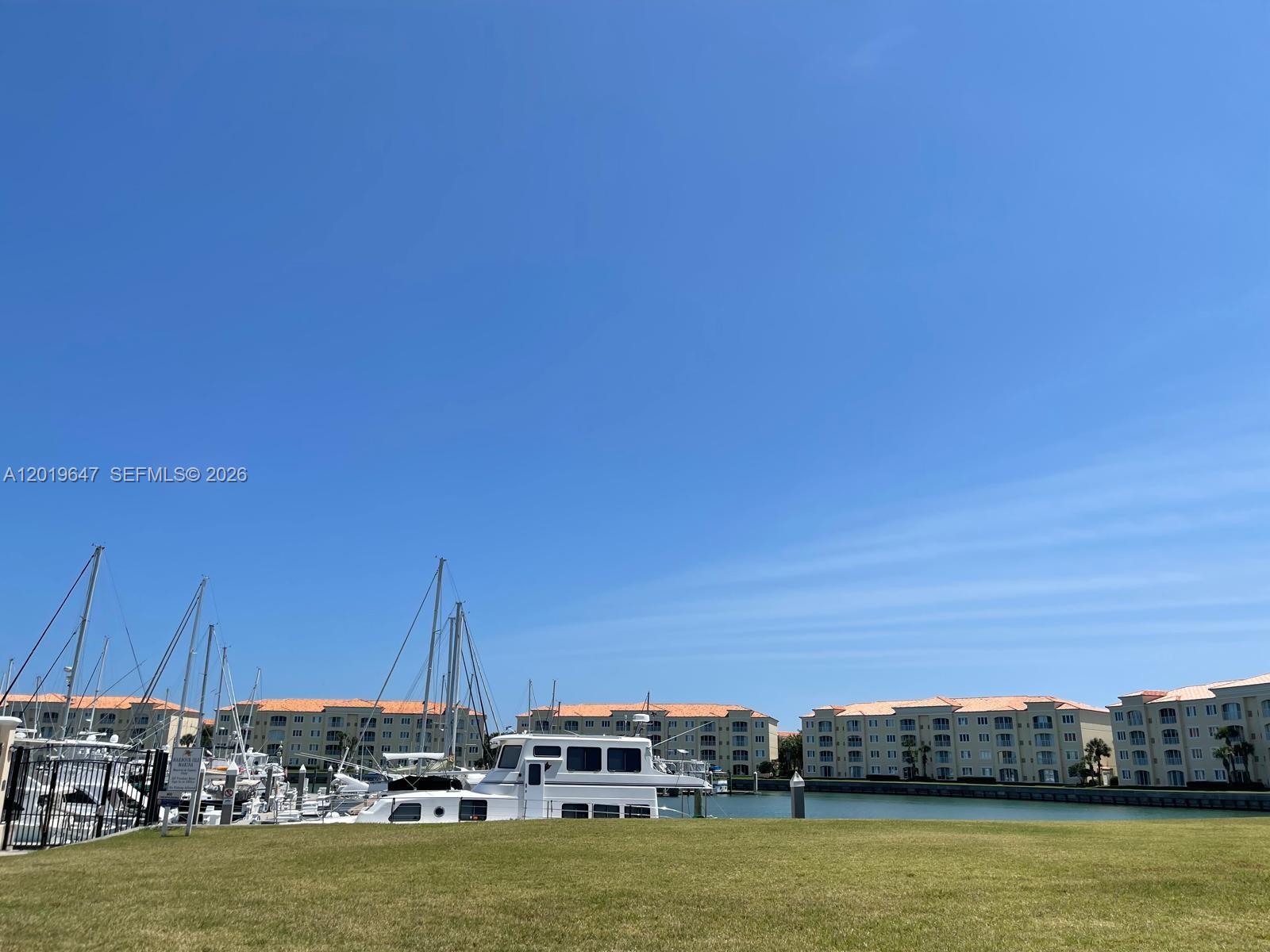 HARBOUR ISLE AT HUTCHINSO - Residential