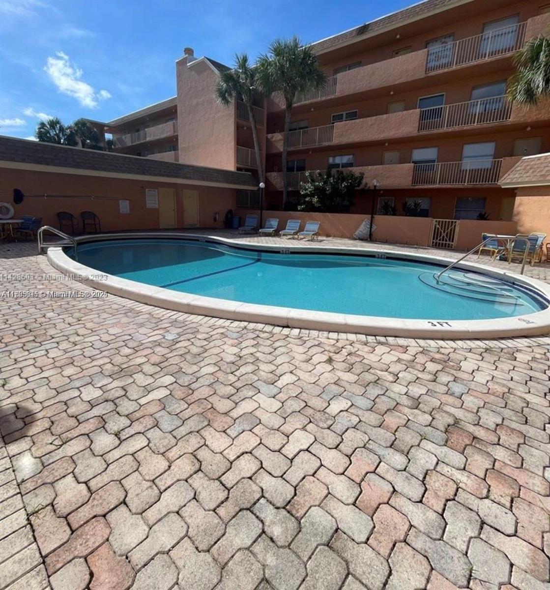 LE CHATEAU CONDO - Residential Lease