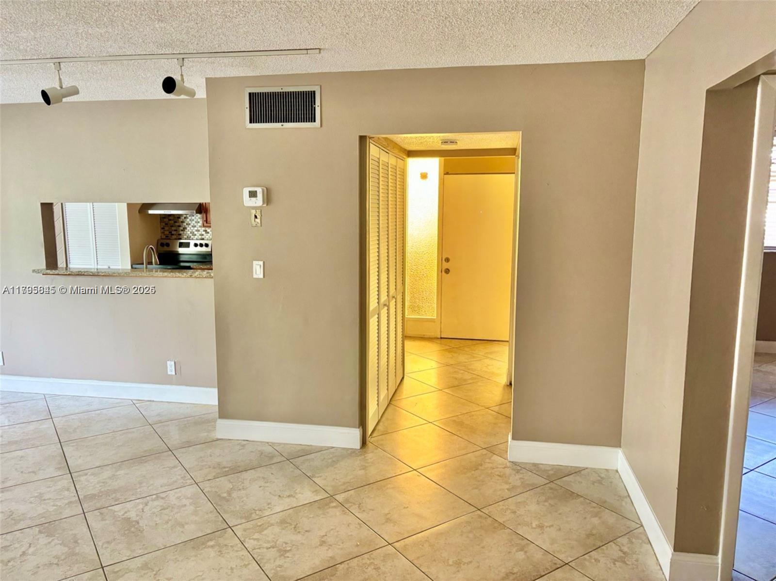 LE CHATEAU CONDO - Residential Lease