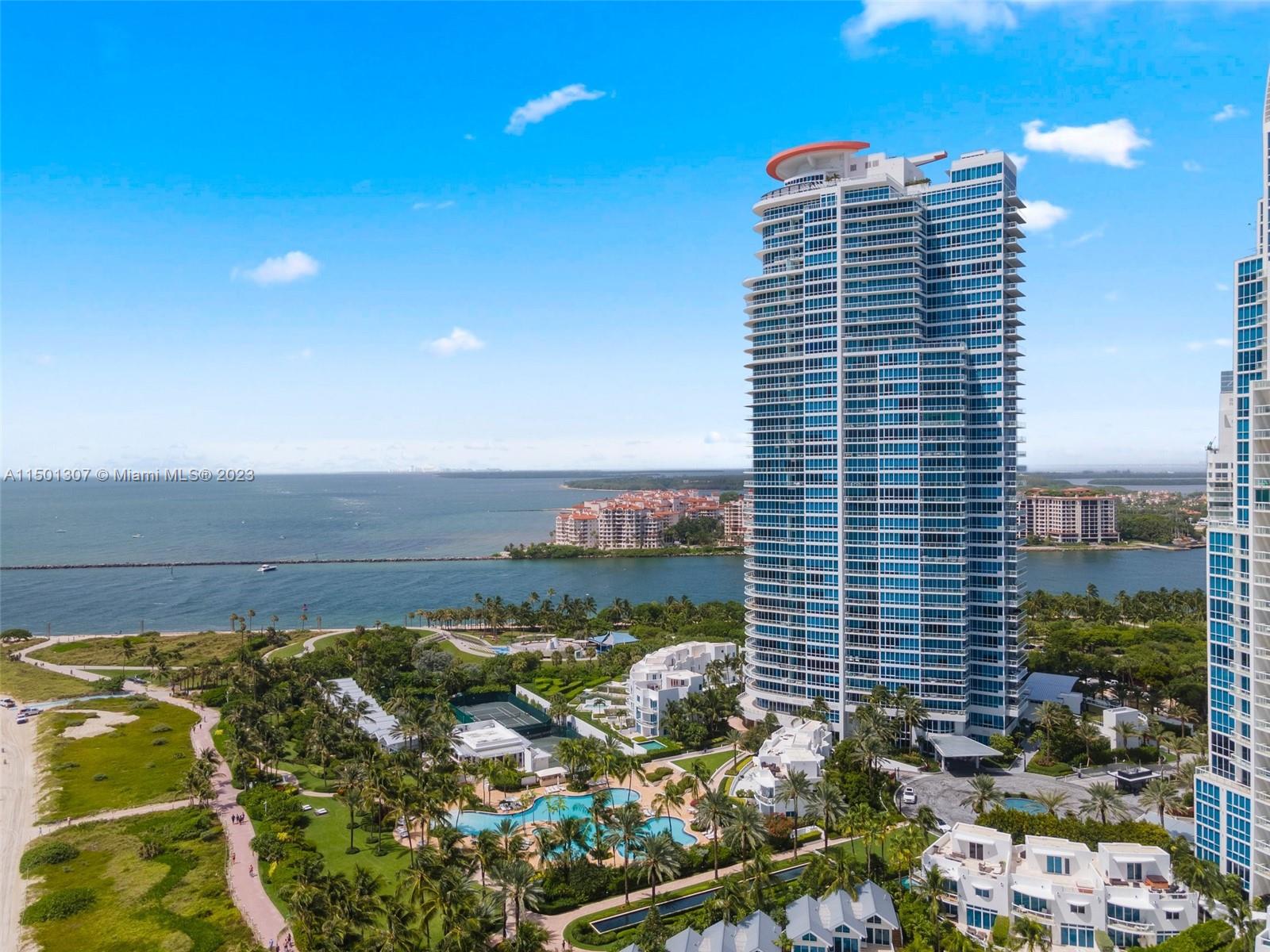 CONTINUUM ON SOUTH BEACH - Residential