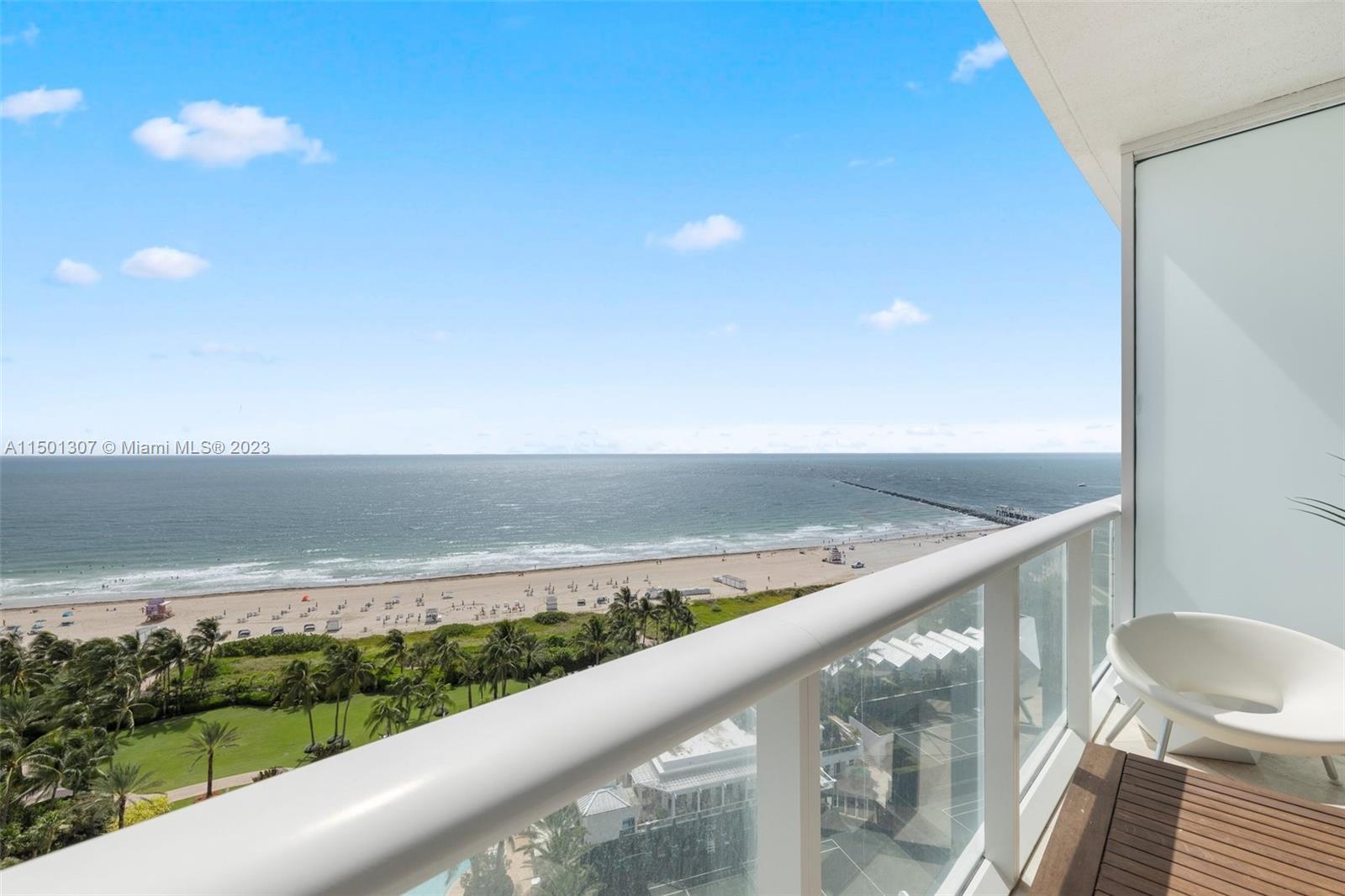 CONTINUUM ON SOUTH BEACH - Residential