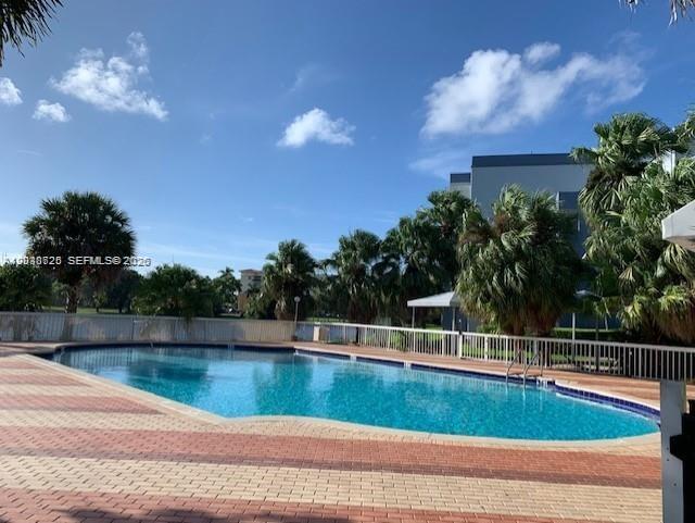THE BEACH CLUB FONTAINEBL - Residential Lease